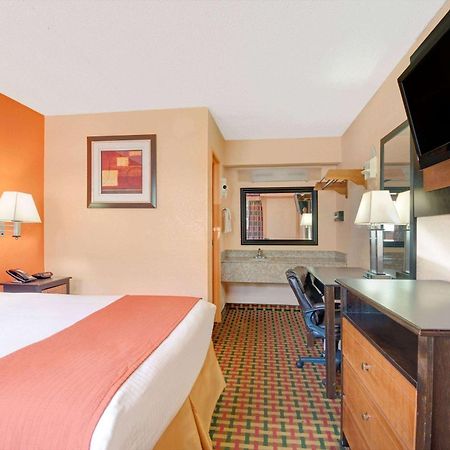 Days Inn By Wyndham Independence Exterior foto
